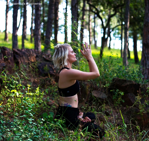 Elichia Truter - Root'd Yoga